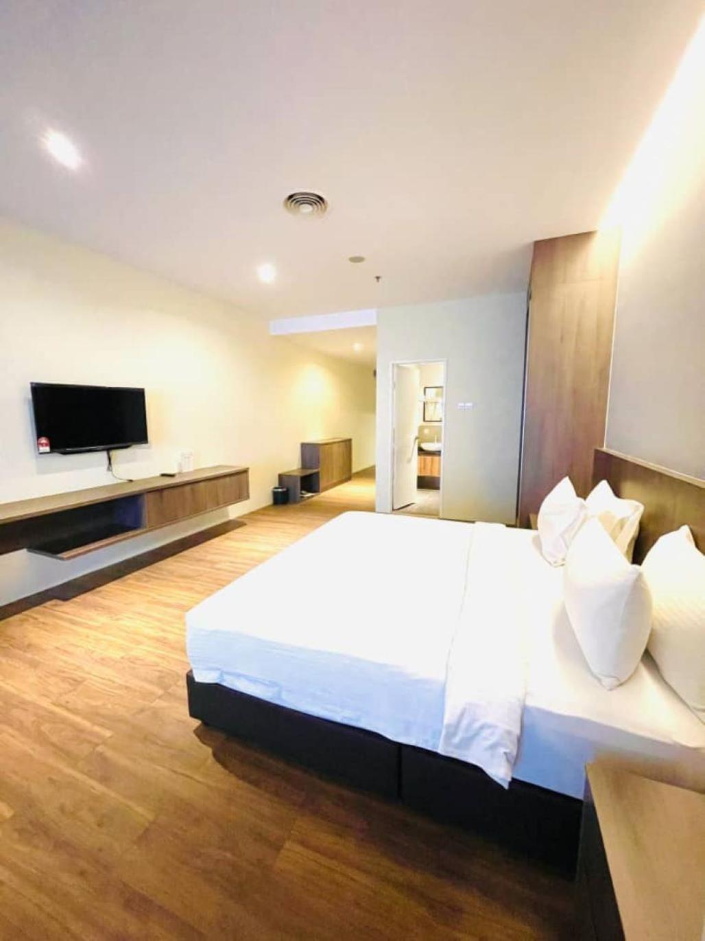 Imperial Regency Suites & Petaling Jaya Kuala Lumpur Bagian luar foto